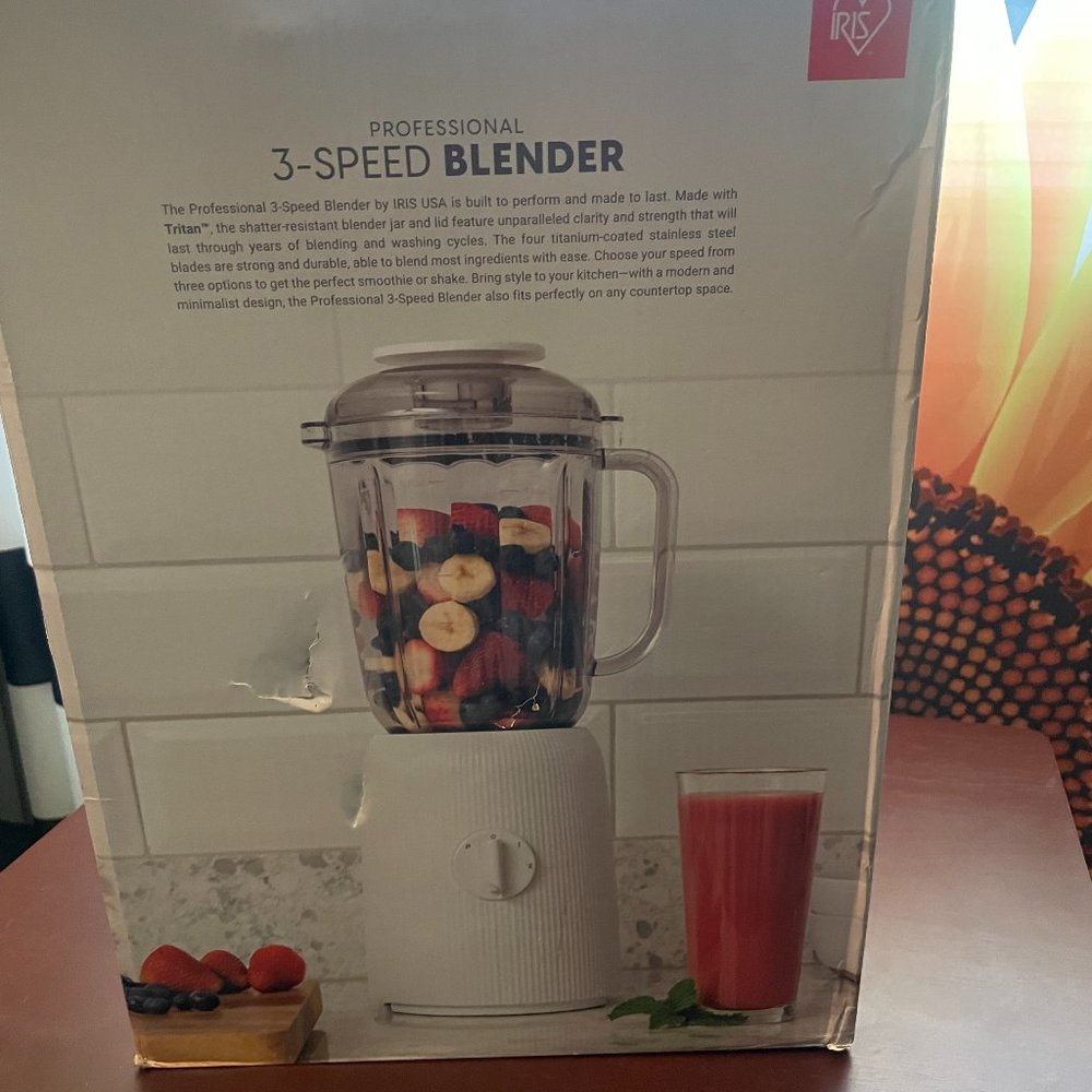 IRIS USA 3-Speed High-Power Professional-grade Countertop & Kitchen Blender